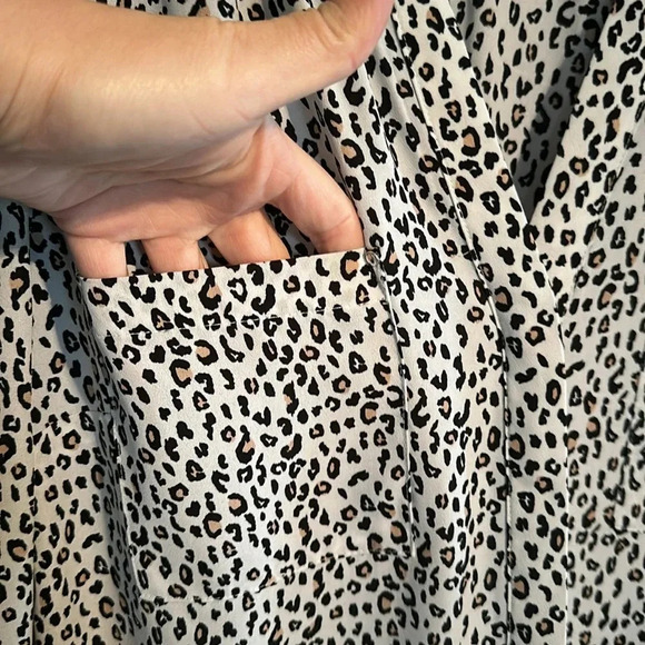 Apt. 9 Button Down Leopard Top Medium - Picture 2 of 4